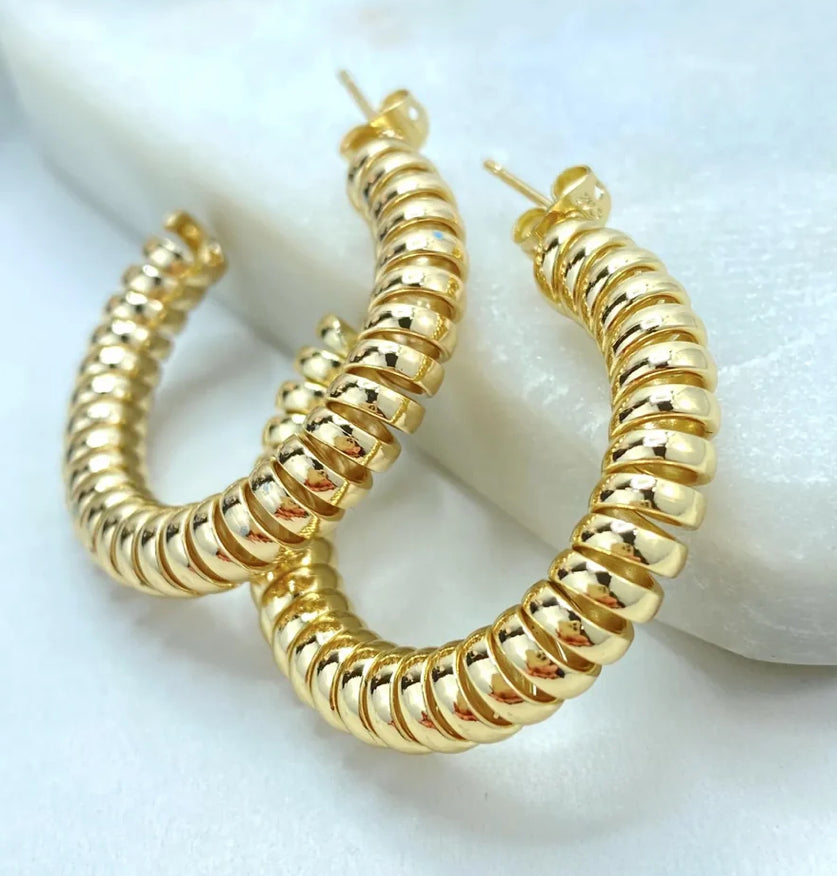 Ribbed C Hoop Earrings