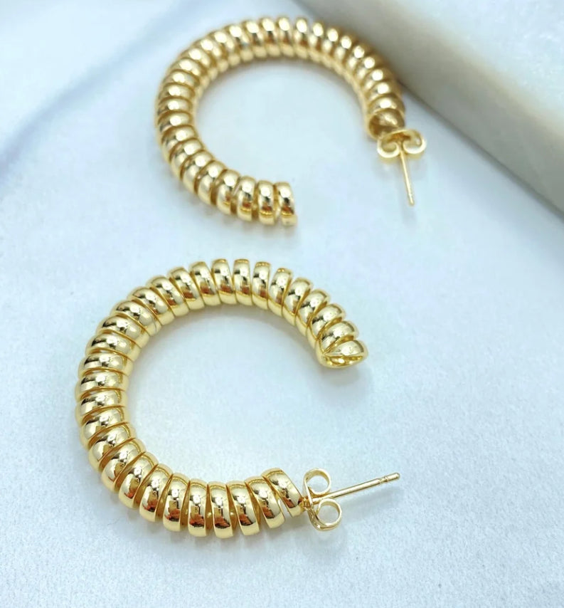 Ribbed C Hoop Earrings